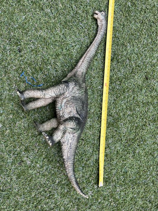 Dinossauro borracha muito resistente