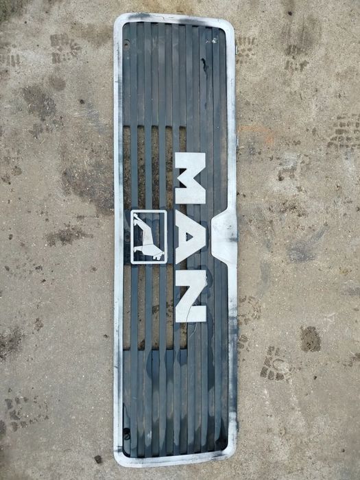 Grill atrapa man l2000