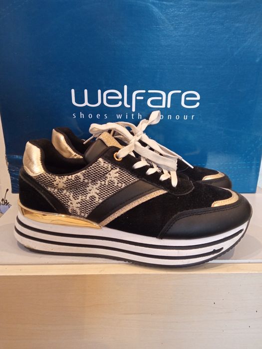 Продам женские демисезонные кроссовки  Even