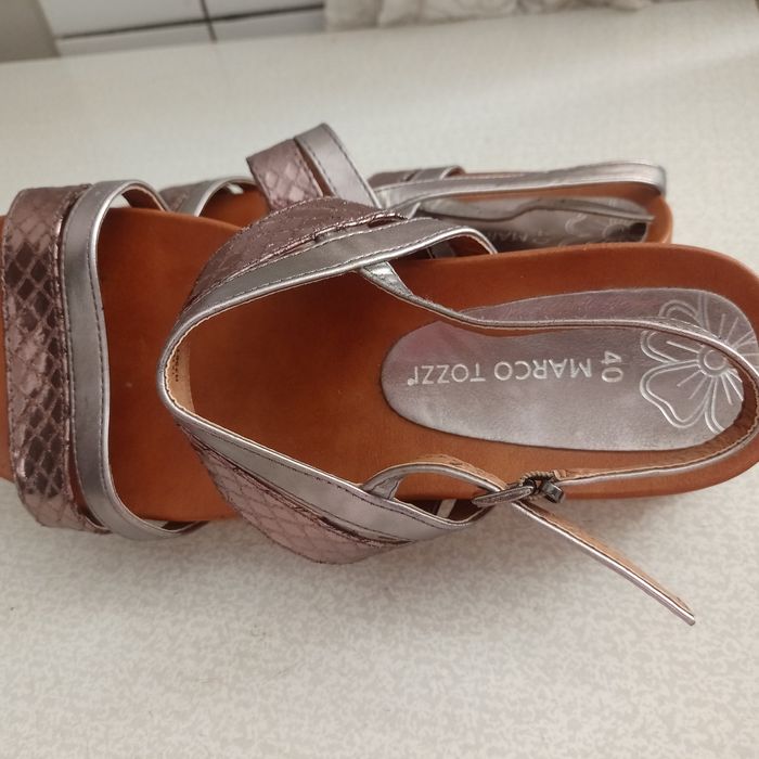 Босоніжки жіночі 40 розміру