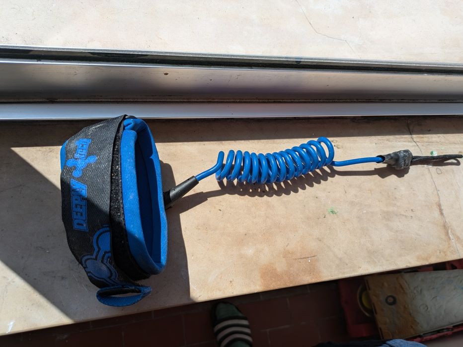 Prancha bodyboard 42" Bat tail + Mochila + leash