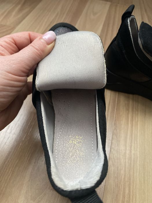 Туфлі для дівчинки