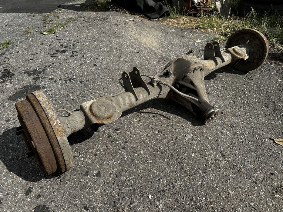 Задній міст Toyota Corola/Carina/Corola 1981 рік