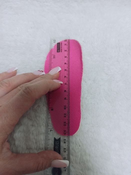 Оригінал NIKE кросівки для дівчинки, 20 розмір, устілка 13.5 см