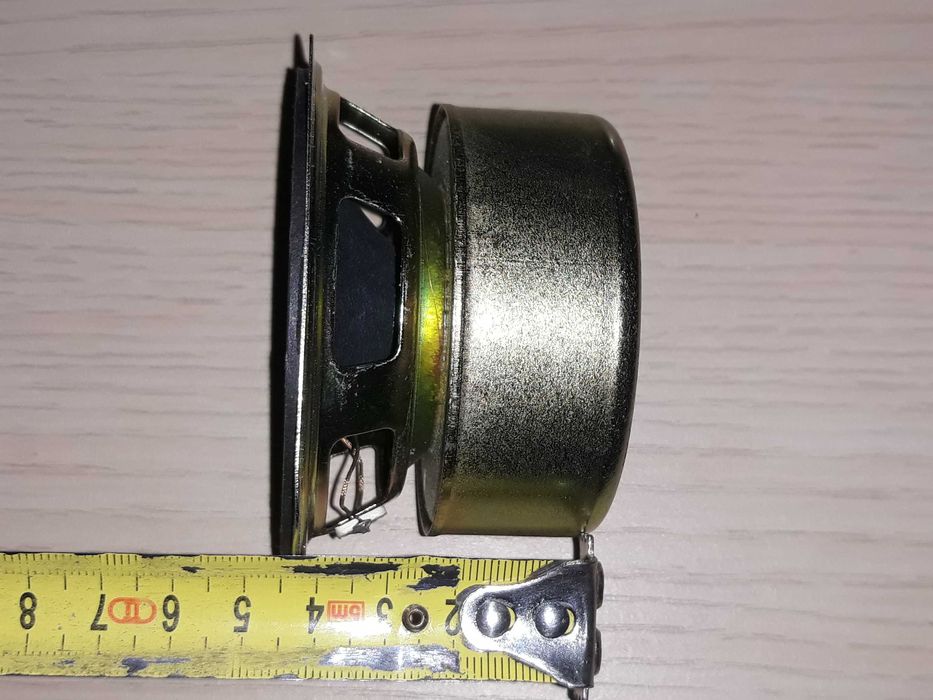 Динамик F&D 80 мм.