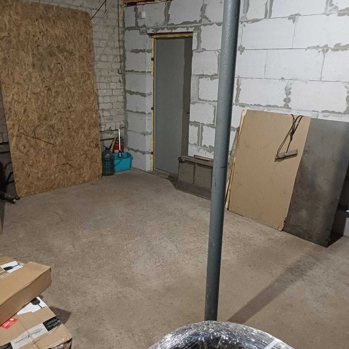 Суборенда складського приміщення у Березному