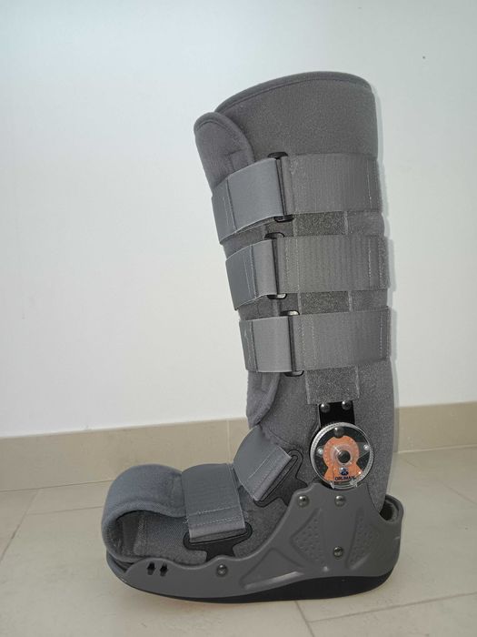 Bota ortopédica Walker articulada ORLIMAN - tamanho 2 (38-42)