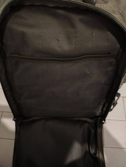 MOCHILA tática/campismo 60L/40L EXPANSÍVEL - usada somente 1 vez