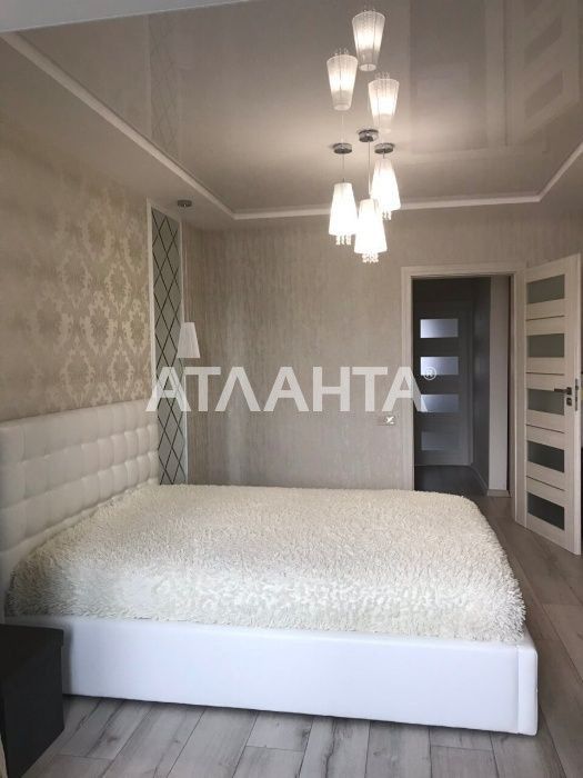 3-комнатная квартира Заболотного/Днепропетровская дорога. Газовый дом