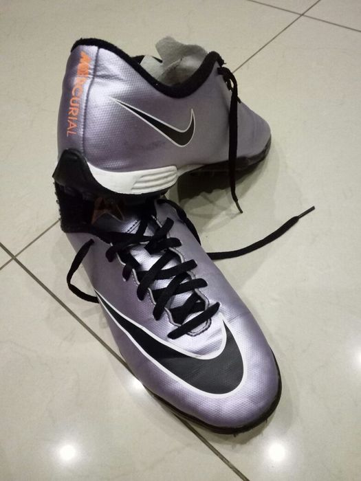 Buty sportowe  młodzieżowe