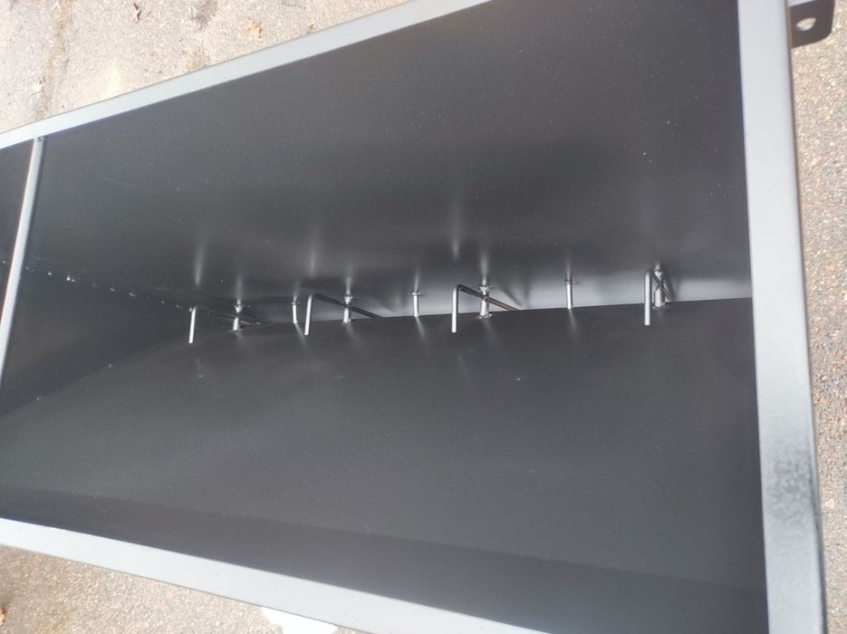 Бункерна кормушка