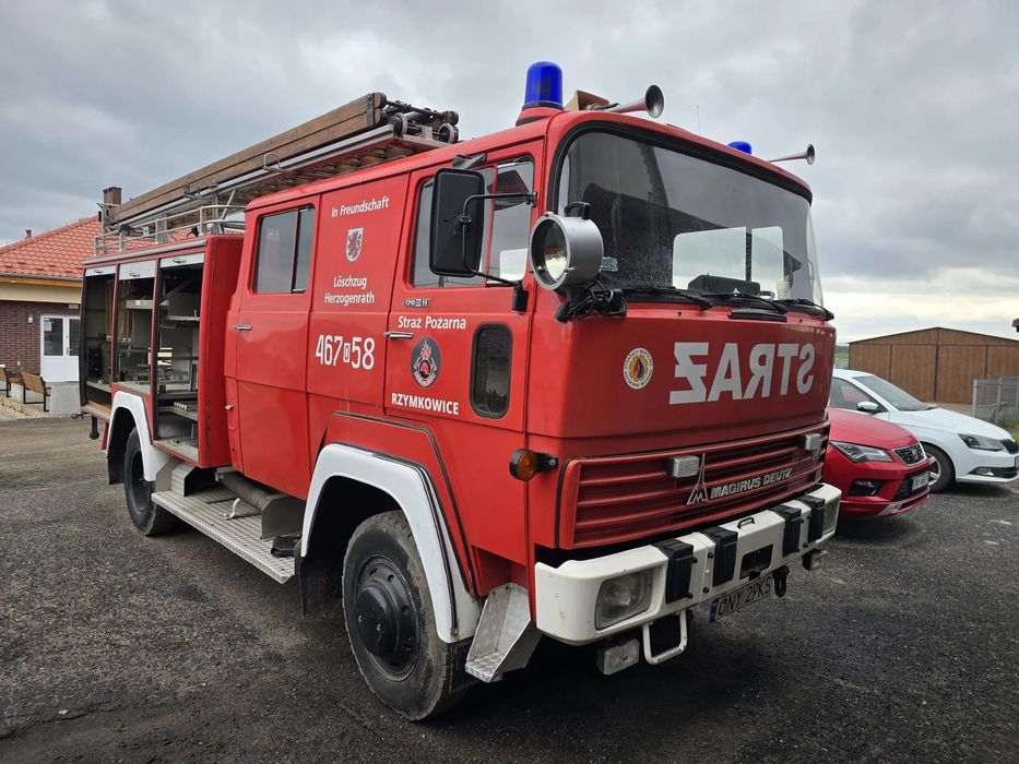Magirus 170 D 11 FA  Ogłoszenie o I przetargu na sprzedaż samochodu pożarniczego MAGIRUS-DE