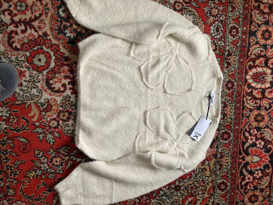 Продам новый свитерок J-CLAIR с итальчнской фабрики. р. S-M