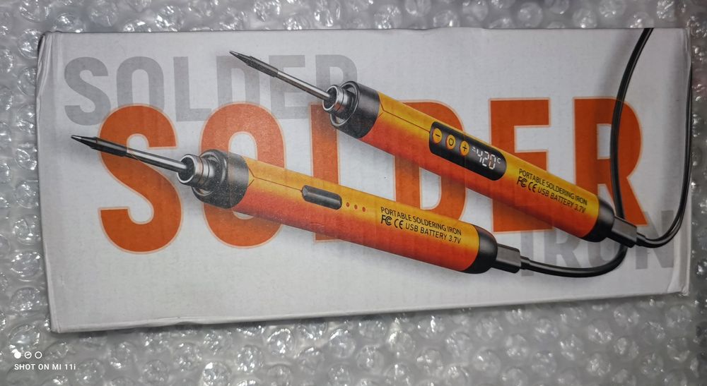 Nowa lutownica USB-C z akumulatorem i wyświetlaczem.