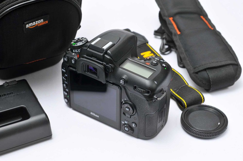 Nikon D7500 (seminova)