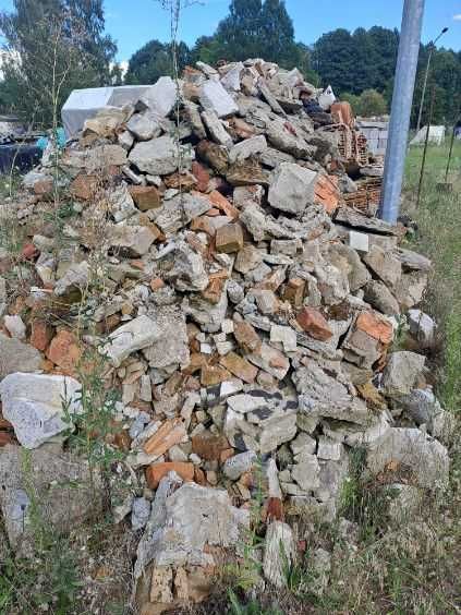 Oddam za darmo czysty gruz betonowo - ceglany