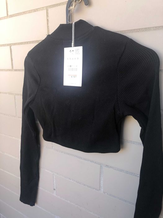 Top curto Pull&bear novo