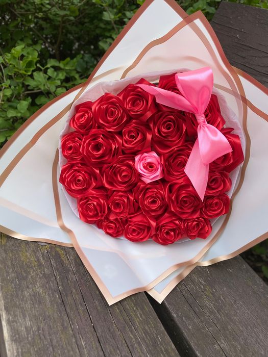 Букет із атласної стрічки