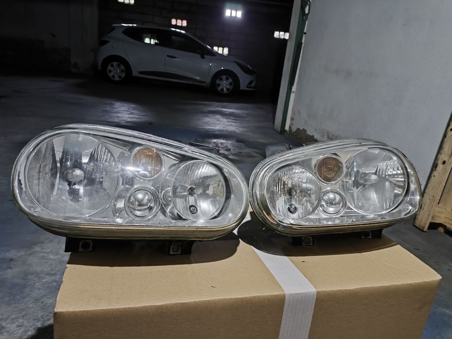 Faróis VW Golf 4