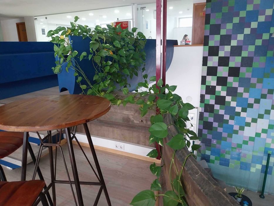 Mobiliário lindo para a casa e escritório