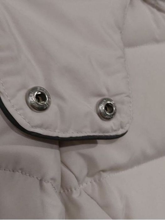 Теплий зимовий пуховик