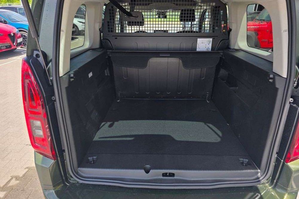 Opel Combo Kombi XL L2H1 EAT8 1.5 131KM !! Radio 10" + Navi !! Alufelgi !! 230V