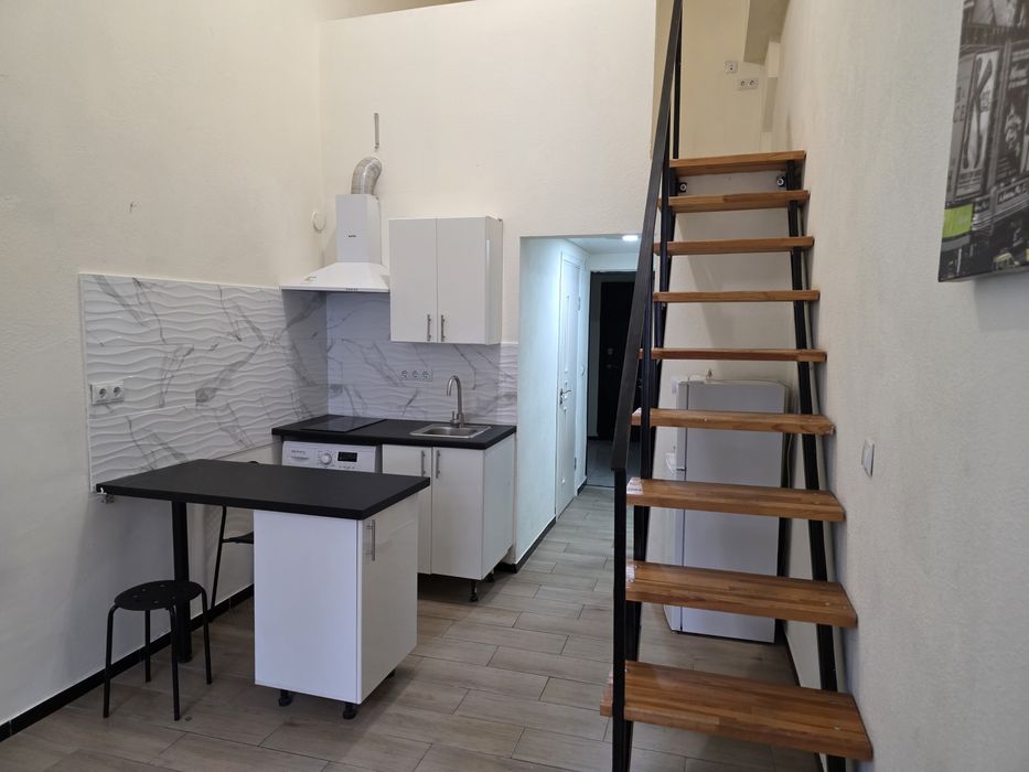 Оренда затишної квартири Бориспільська 9 (Дарницький район)