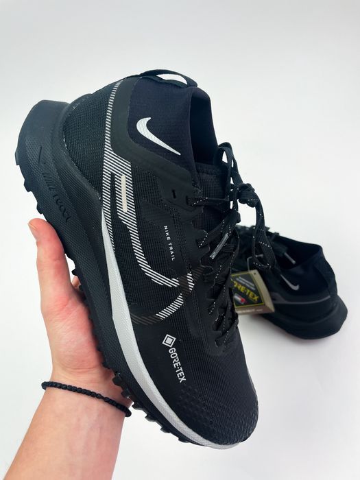 Оригінал! Кросівки Nike Pegasus Trail 4 GTX чорні (41/26 см) Нові!