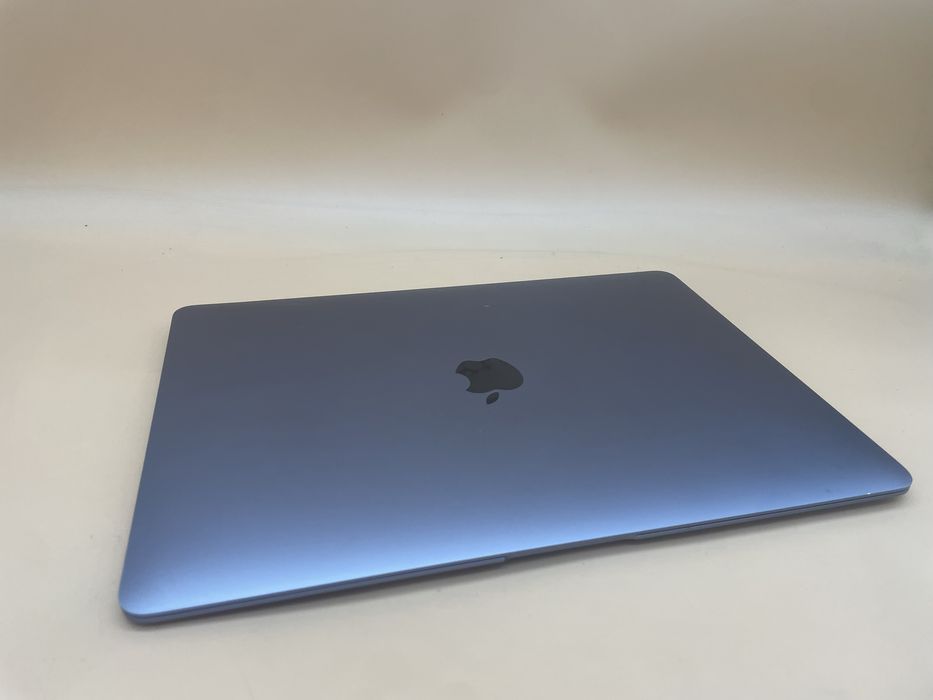 Macbook air m1 2020  256 gb ssd 8gb ! Всього 97 циклів