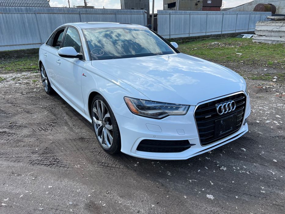 Двері четверть поріг  Audi A6 C7 3.0 TFSI запчастини шрот