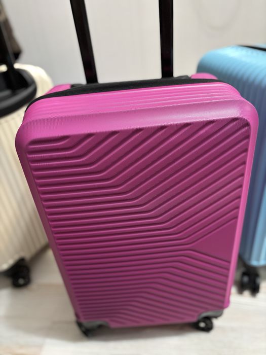 Чемодан 30 л , валіза  поліпропілен, чемодан, 60 см