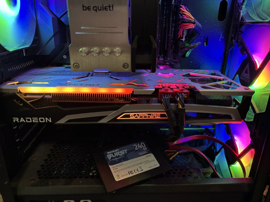 Radeon rx6700xt saphire nitro plus