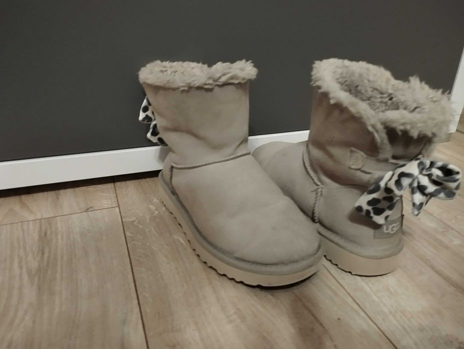 UGG Mini Bailey Bow Velvet Leopard size 38