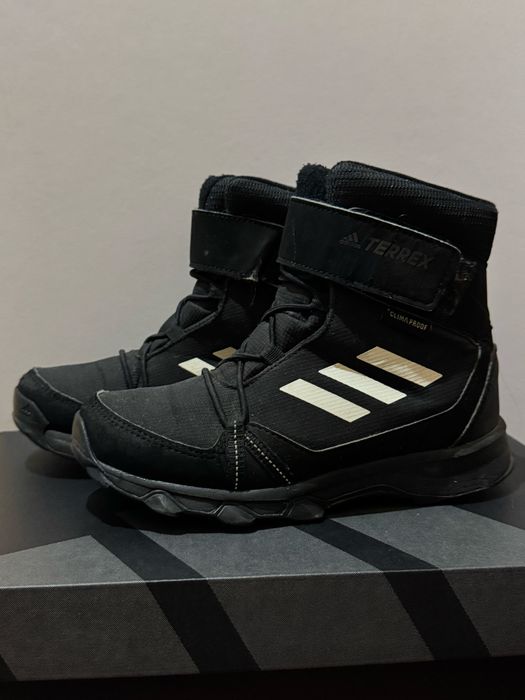 Зимові чоботи adidas 31,5 (всі недоліки на фото)