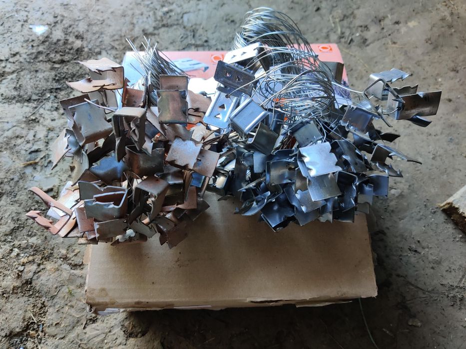 Spinka do dachówki cietej