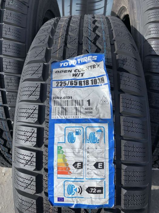Шини нові 225/65 R18 Toyo зима нові