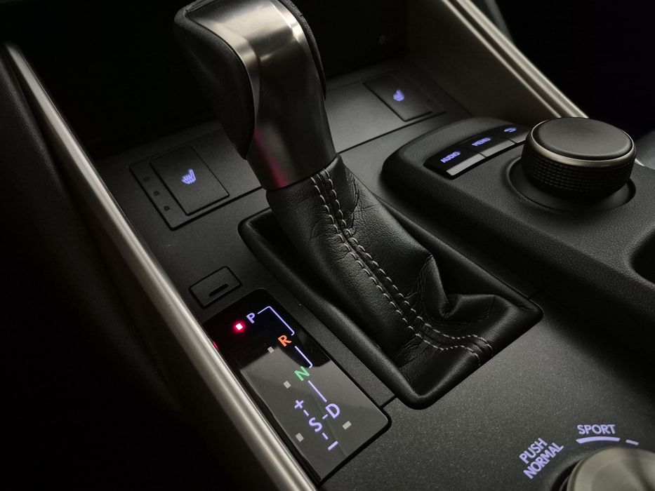 Lexus IS 300H EXECUTIVE | GARANTIA | NACIONAL - 2017