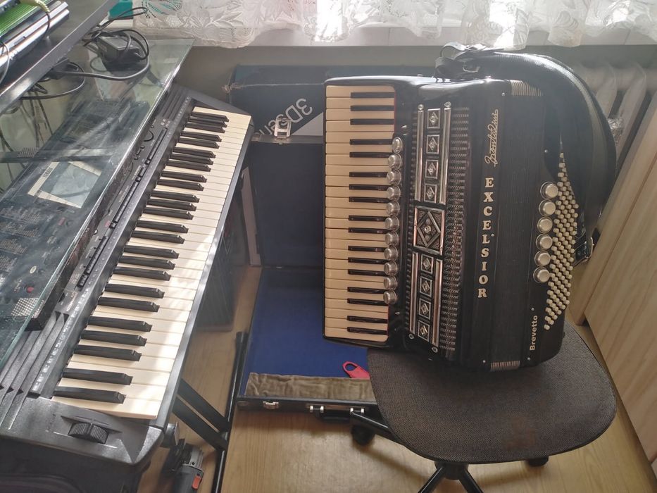 Akordeon Excelsior 120 bas stan bardzo dobry