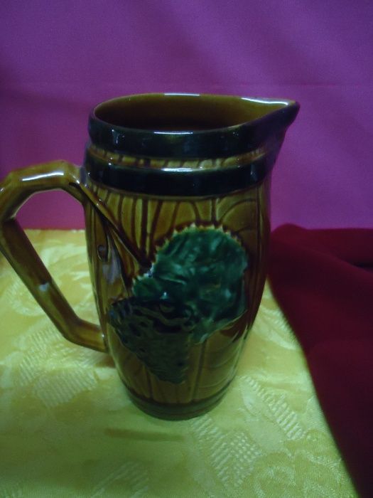 C. Pereira Jar