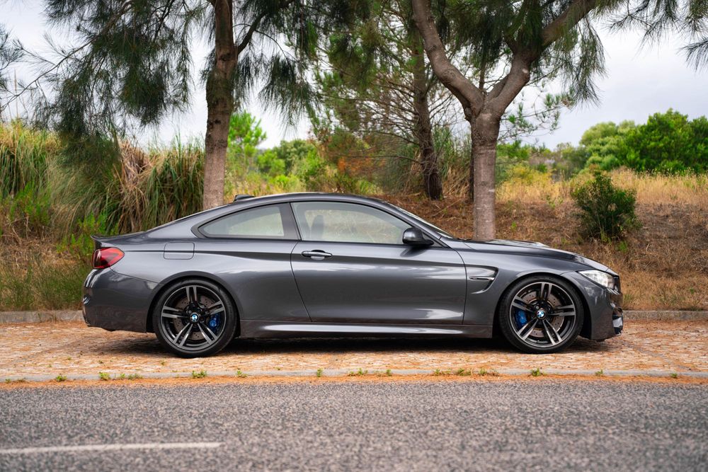 BMW M4 DKG Auto