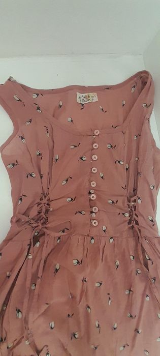 Vestido rosa bebe com detalhes