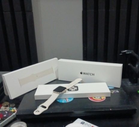 Apple watch SE gen 2 40mm