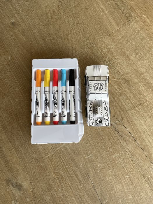 Hot Wheels Maker Kitz