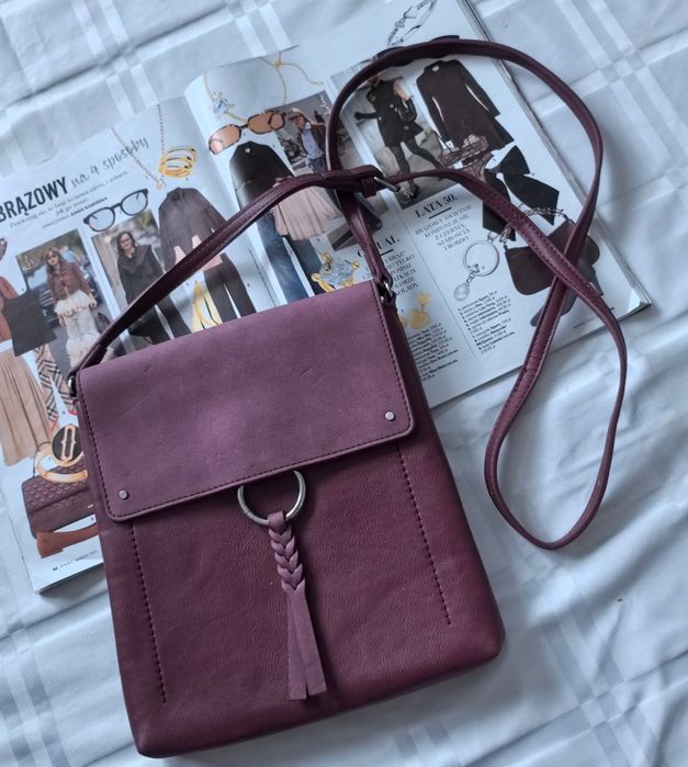 Mała torebka listonoszka damska Marks&Spencer