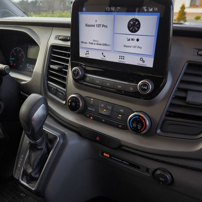 Wynajem Bus 8-osobowy FORD Transit Custom 2,0 wersja long