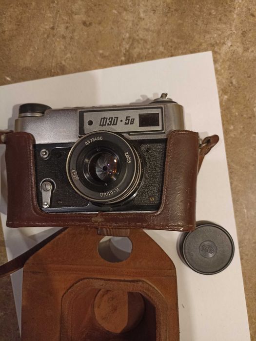 Aparat fotograficzny FED 5B w futerale, 2,8/55, stan bdb