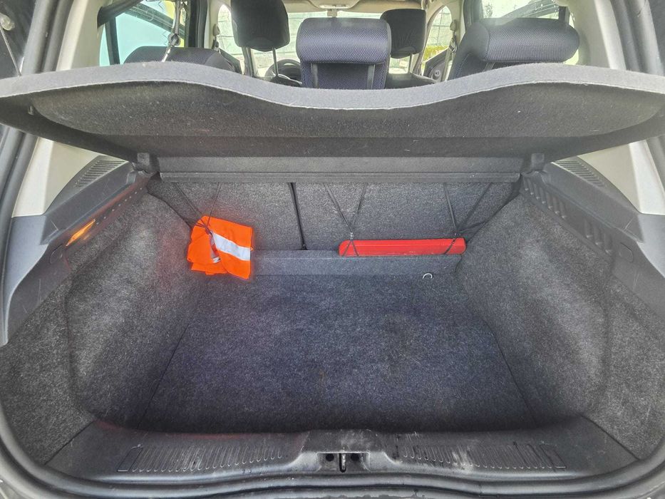 Carro Renault R-Clio Ano 2006