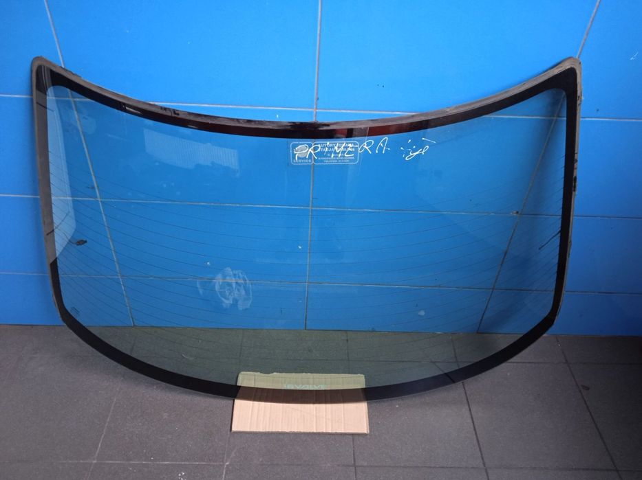 Szyba tylna Nissan Primera Sedan P10 1990-98