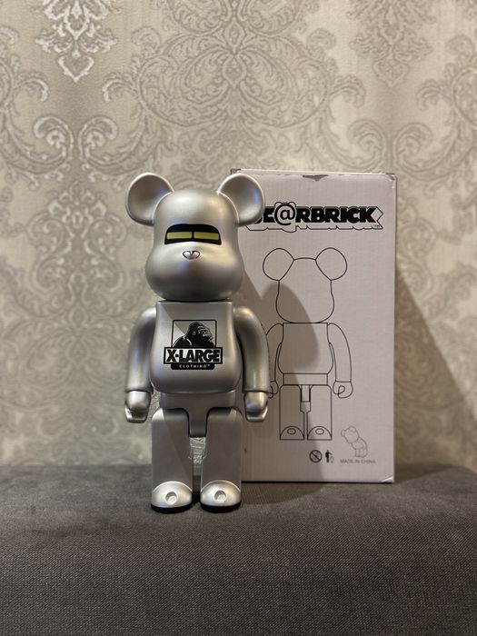 Колекційна іграшка BEARBRICK X-Large(срібний) 28см бірбрік беарбрик