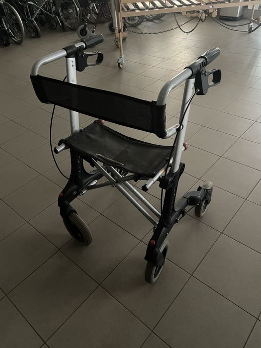 Koncentrator tlenu łóżko rehabilitacyjne schodołaz szyna cpm